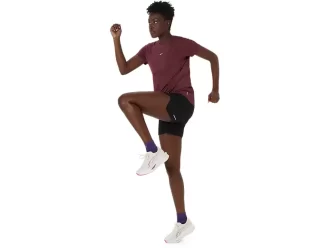 BEZSZWOWY TOP Z KRÓTKIM RĘKAWEM ROAD