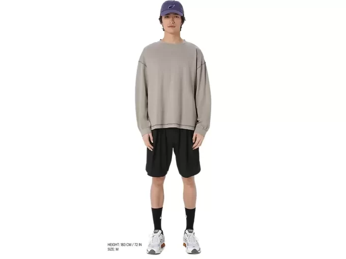 DŁUGI RĘKAW I OKRĄGŁY DEKOLT DŁUGI RĘKAW I OKRĄGŁY DEKOLT