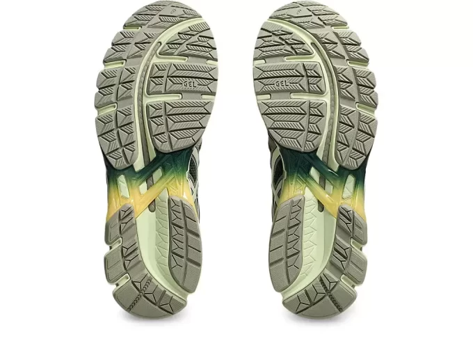 UB10-S GEL-KAYANO 20